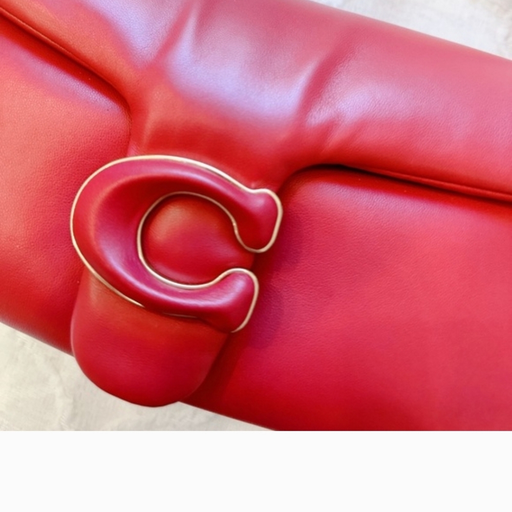 Coach Pillow Tabby Size 26 Red Apple Color - Picture 5 of 7